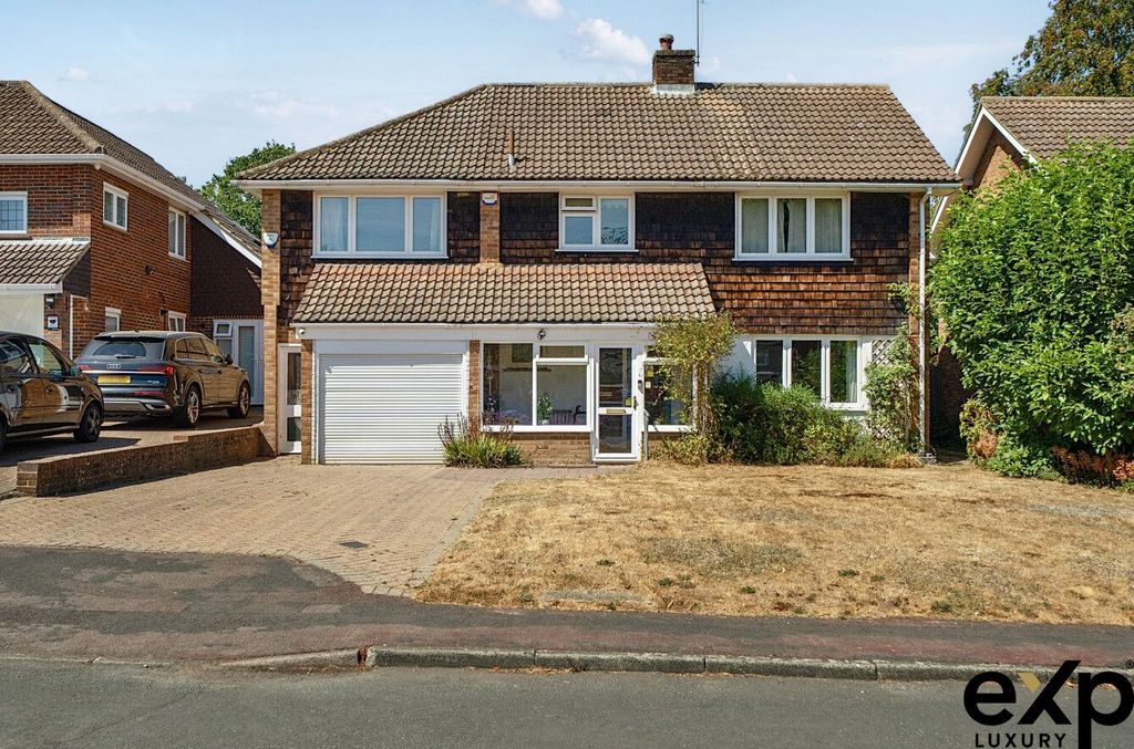 Property photo 2 of 24