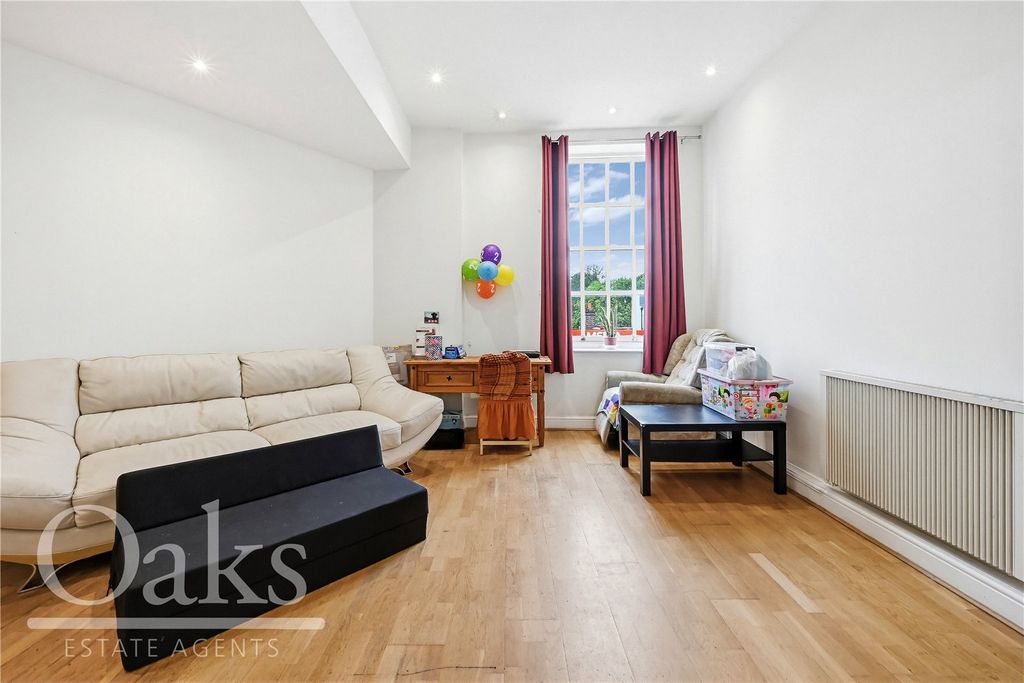 Property photo 2 of 8 Picture No. 05