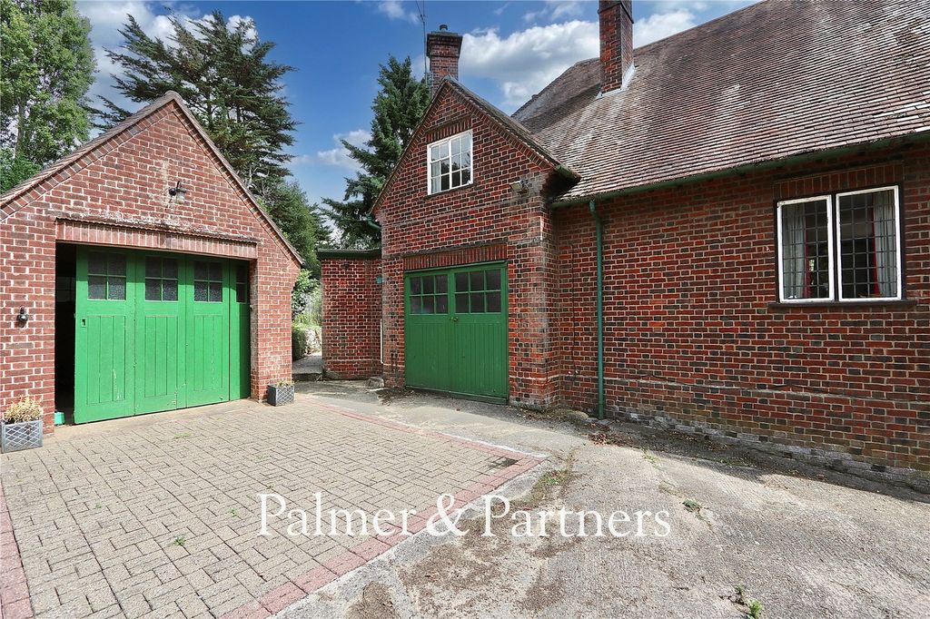 Property photo 3 of 34 Picture No. 06