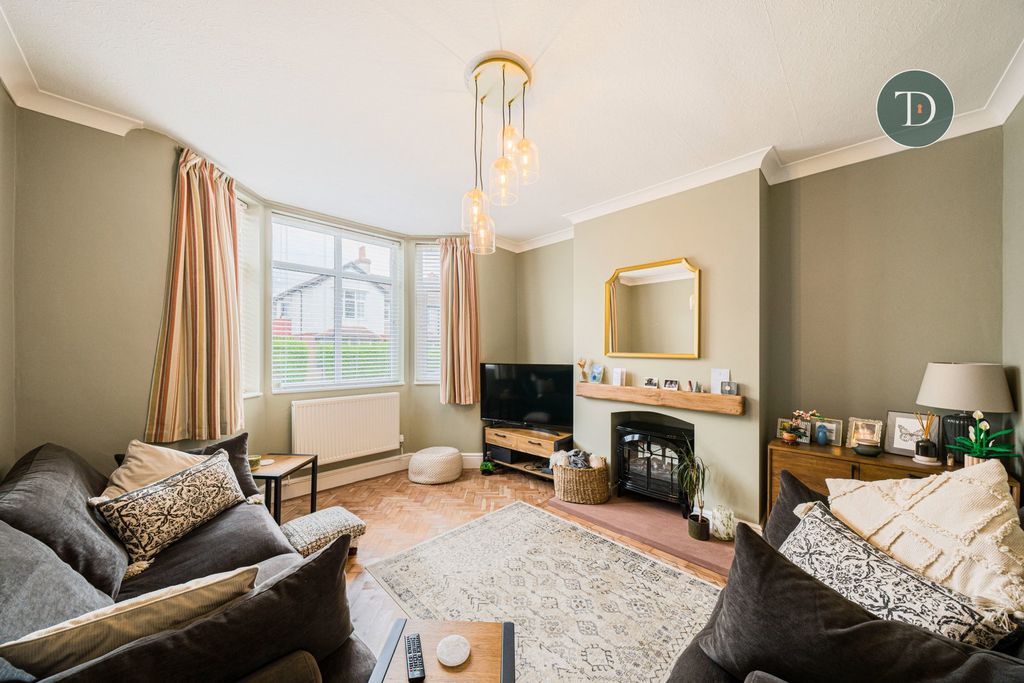 Property photo 3 of 25