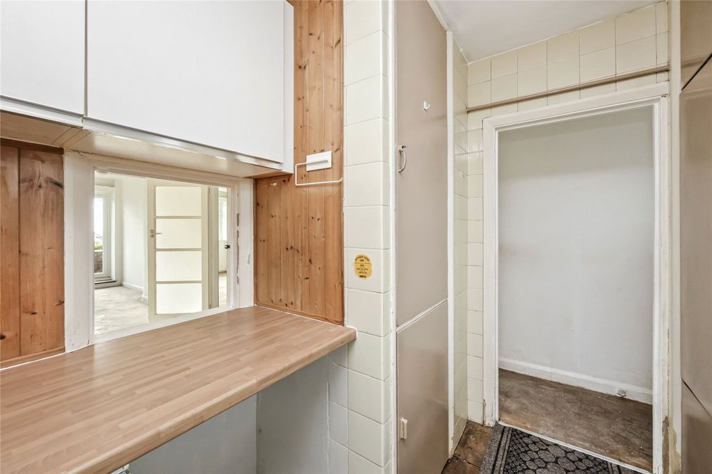 Additional image 7 of 2 bed flat for saleBrighton Road, Lancing, West Sussex BN15