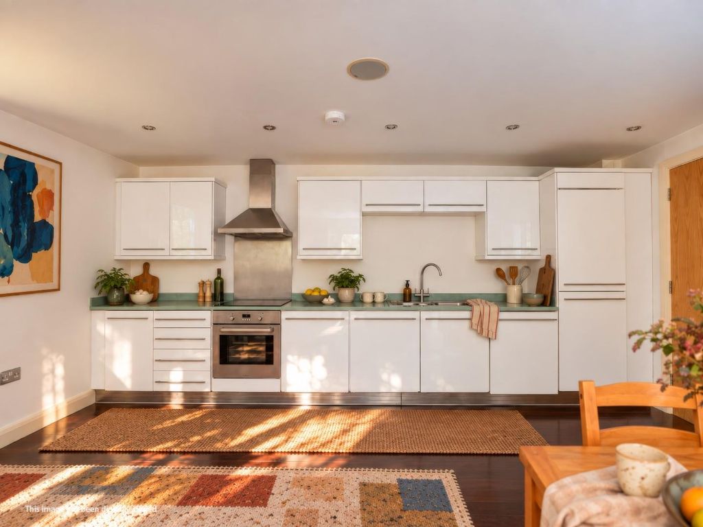 Property photo 3 of 17 Kitchen.Jpg