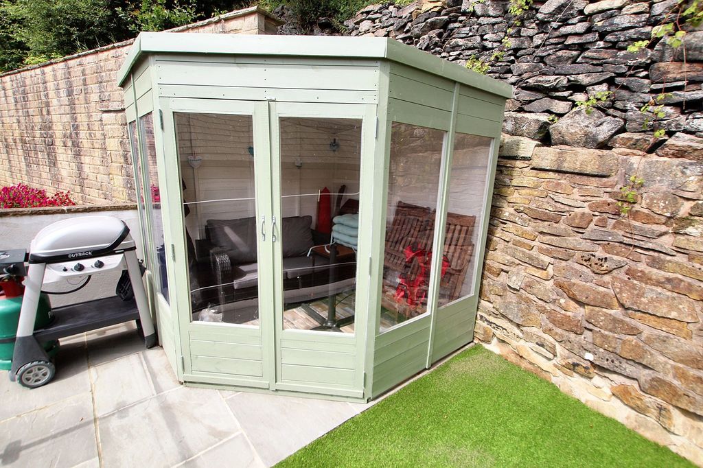 Property photo 2 of 24