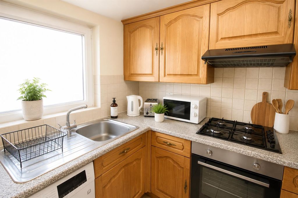 Property photo 2 of 7 6A9E634c-E377-46B7-A021-c73817F63F2B.Png
