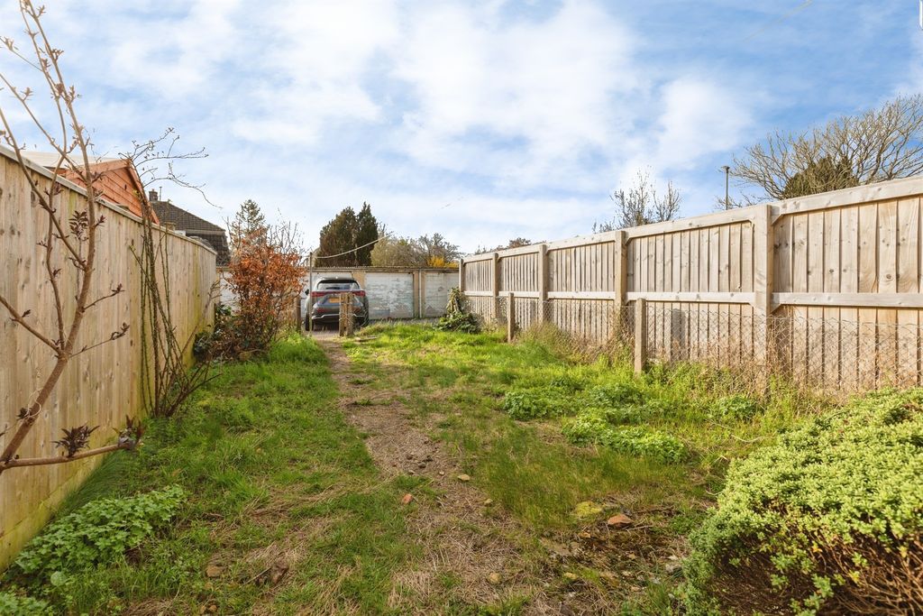 Property photo 3 of 17