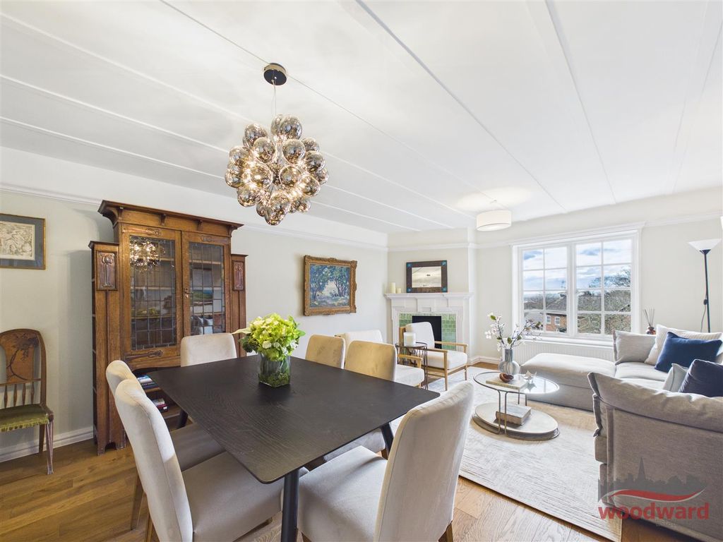 Property photo 3 of 19 Cam05267G0-Pr0192-Still002.Jpg