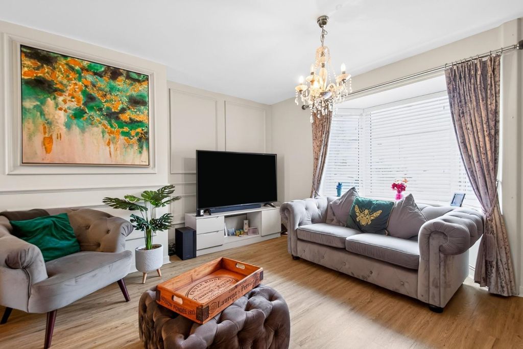 Property photo 2 of 21 11Walworthave-3.Jpg