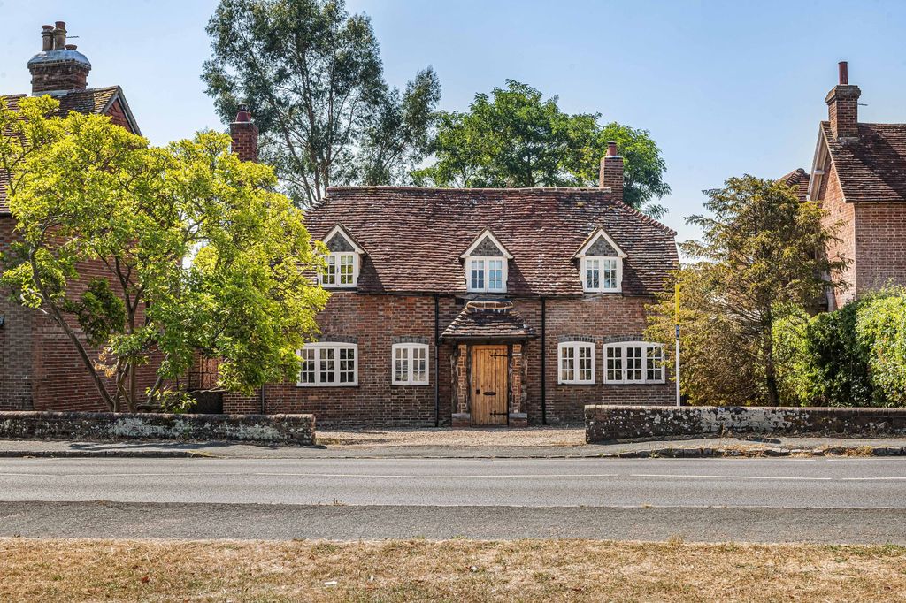 Property photo 1 of 20 Main Aspect