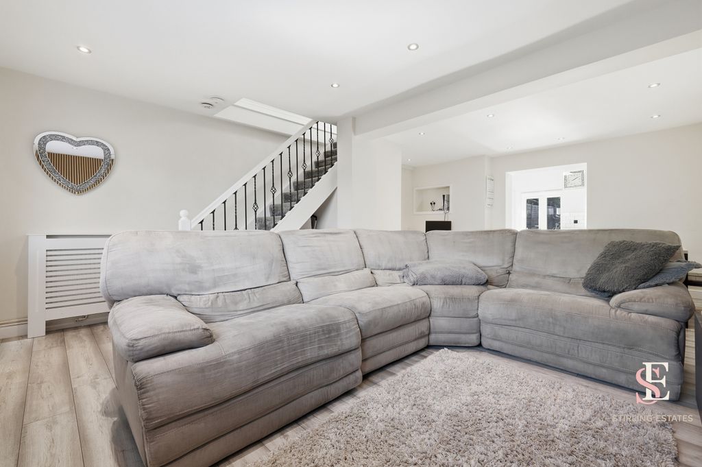 Property photo 2 of 29 9_Img_2368