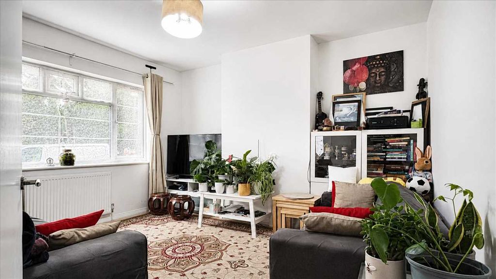 Property photo 2 of 10
