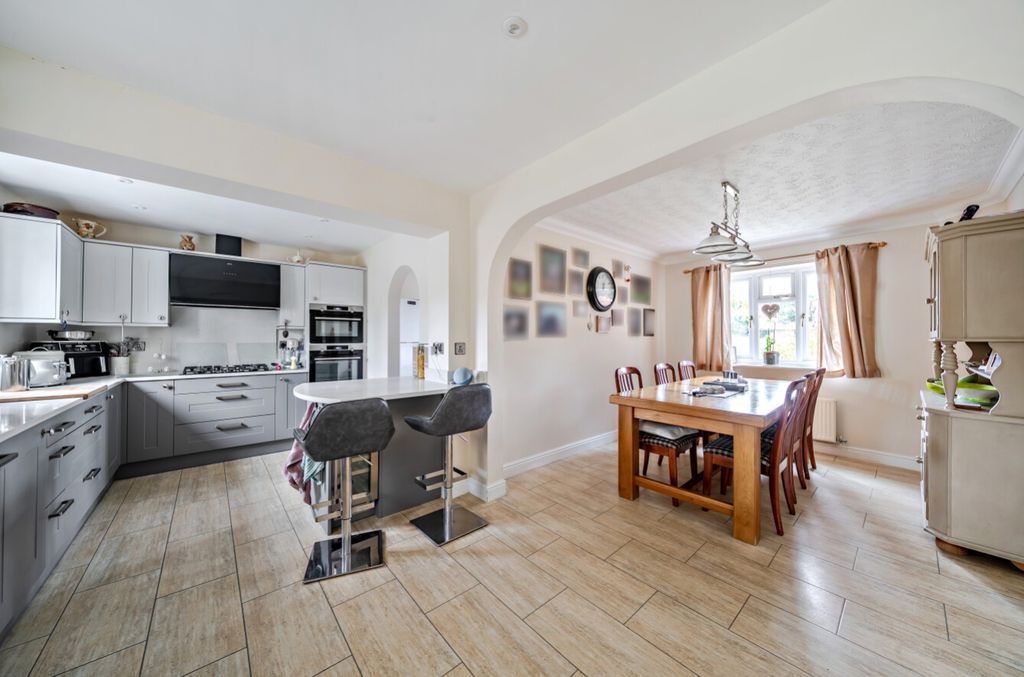 Property photo 3 of 20 1513680-9-1A080Bfb3Da21