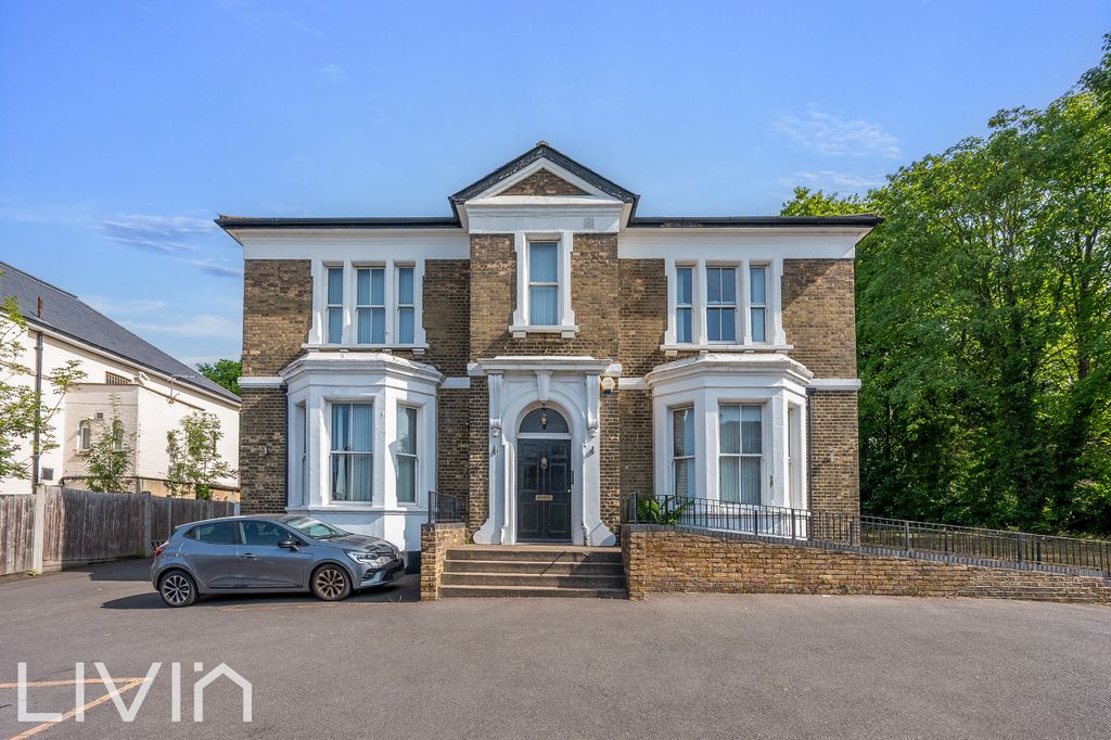 Property photo 1 of 8 1