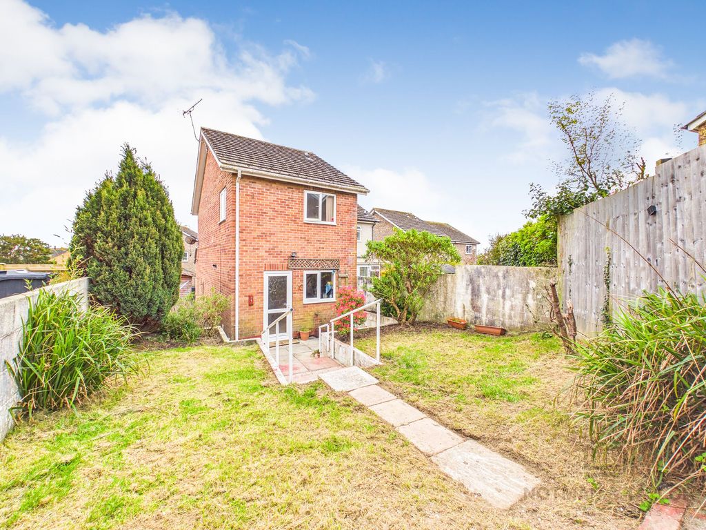 Property photo 1 of 8