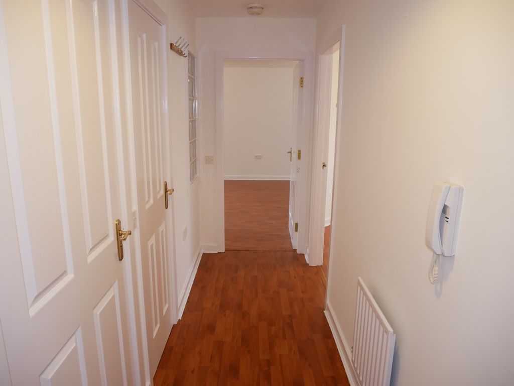 Property photo 3 of 13 Hallway