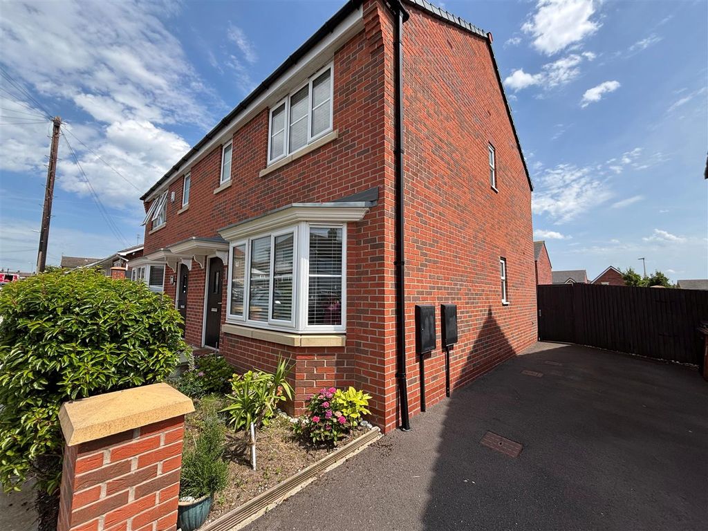 Property photo 2 of 17 1.Jpg