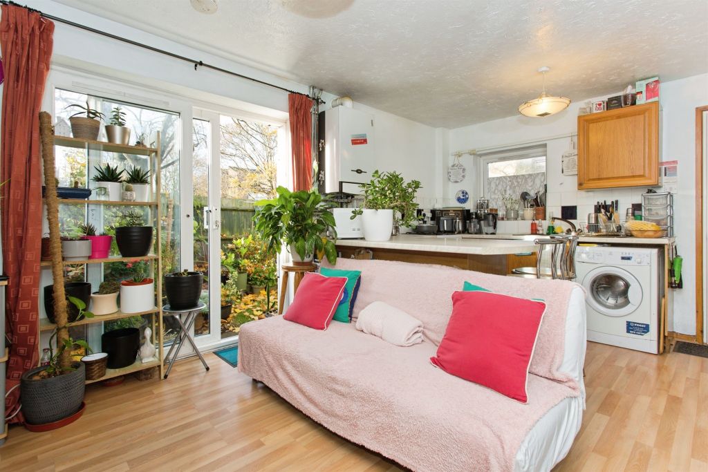 Property photo 3 of 9