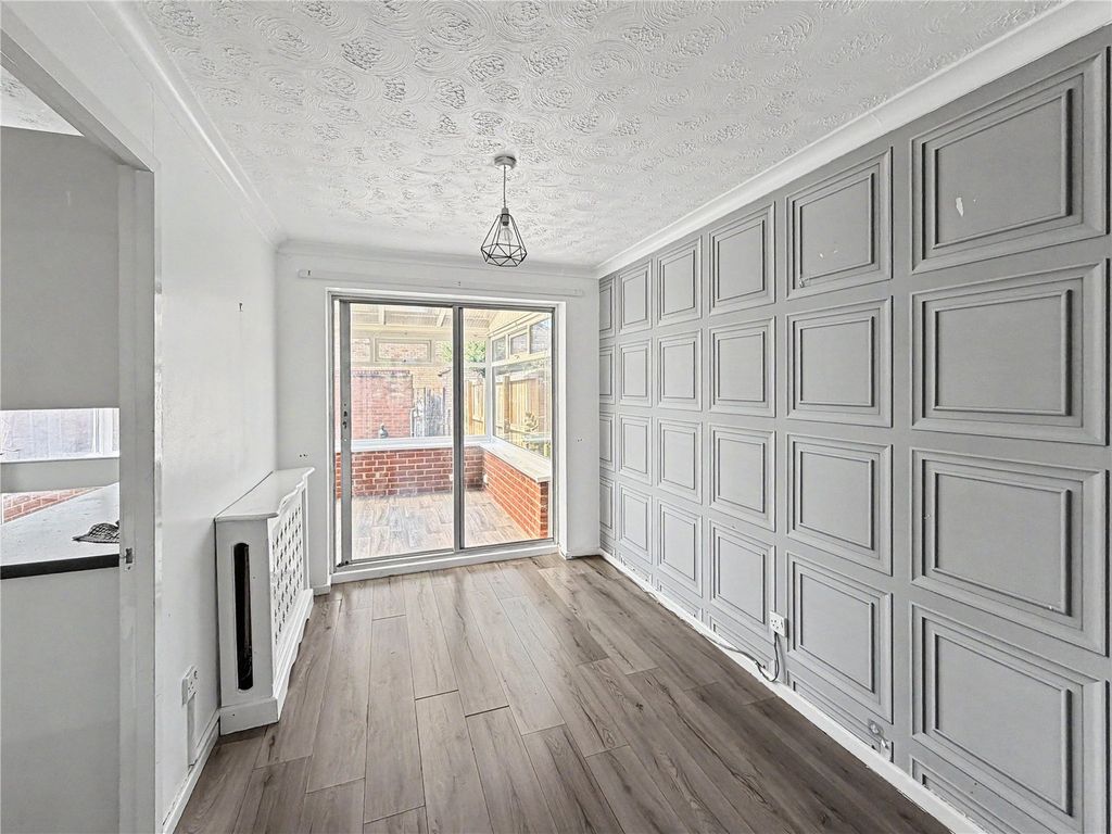 Property photo 3 of 11 Picture No. 02