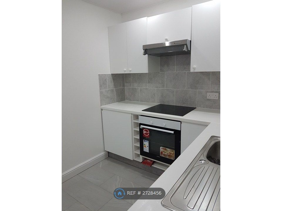 Property photo 1 of 13 Kitchen