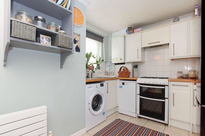 Property photo 3 of 14 Photo 9