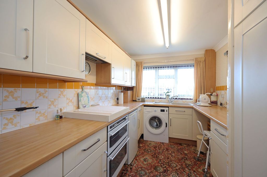 Property photo 3 of 16