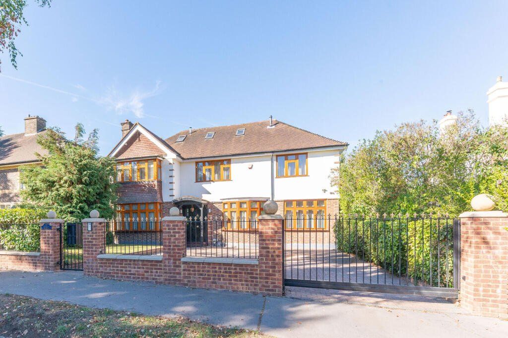 Property photo 1 of 32 Picture No. 33