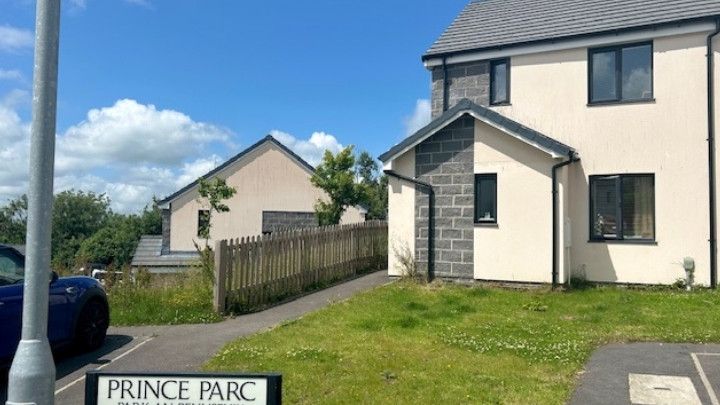 Property photo 1 of 16