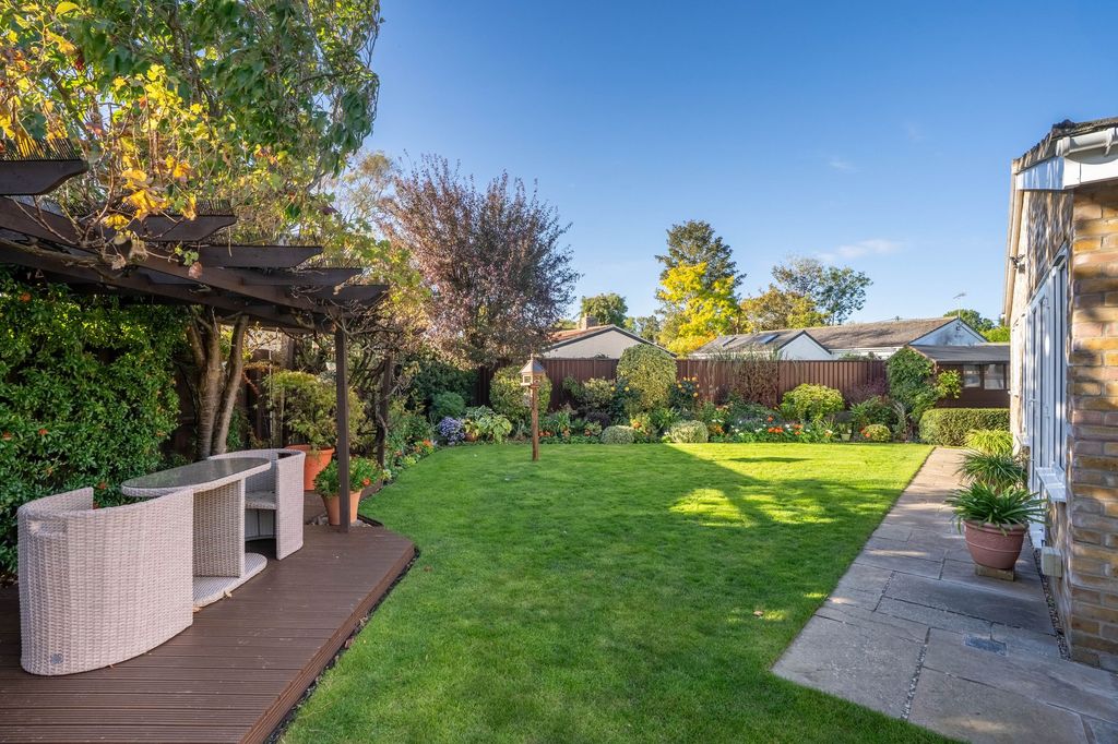 Property photo 3 of 20