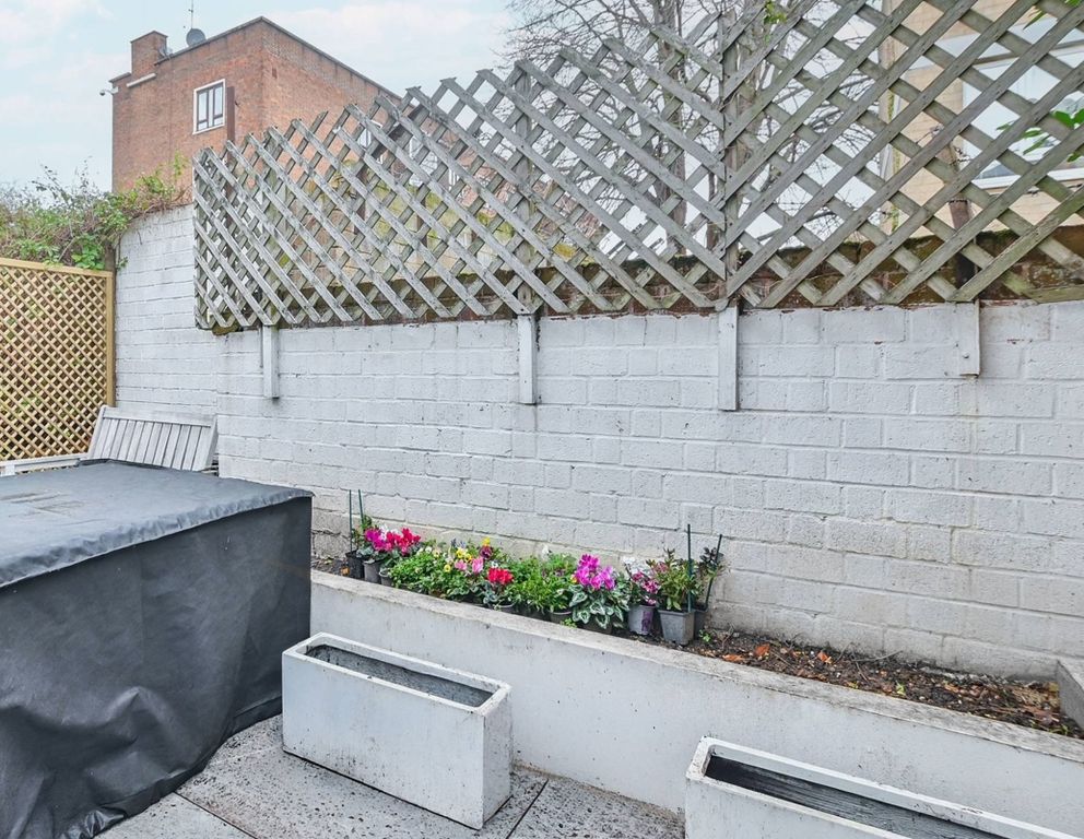 Property photo 3 of 21 Picture No. 33