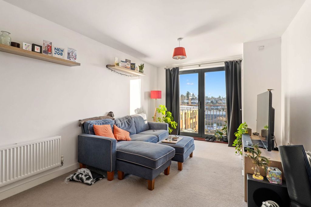 Property photo 2 of 7