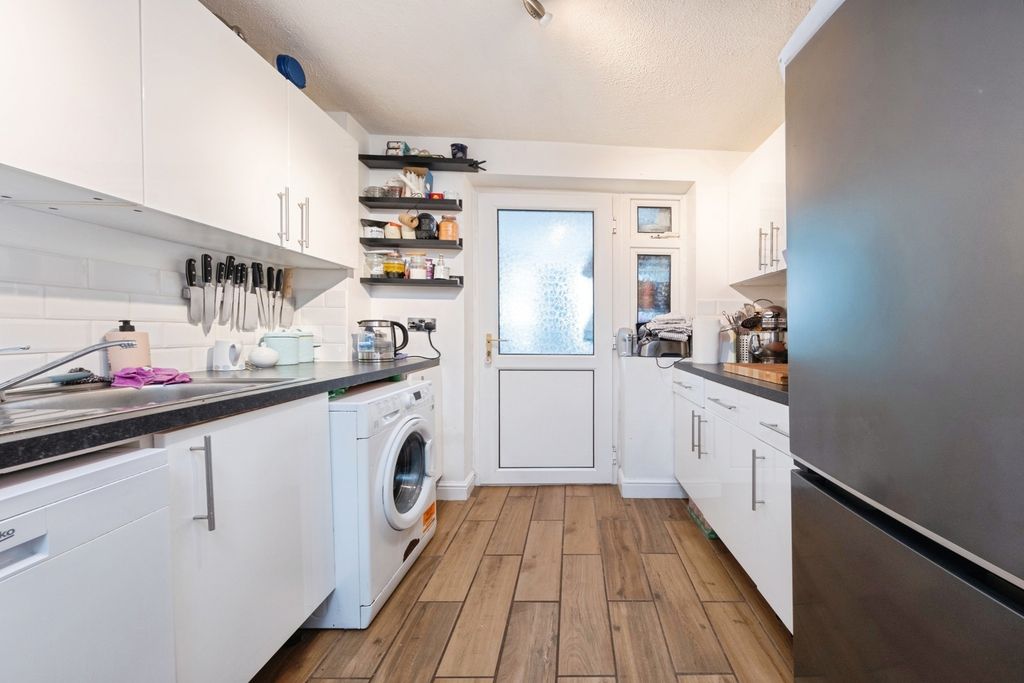 Property photo 2 of 19 Pbox-Img.Jpg