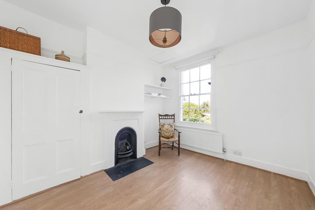 Property photo 3 of 10
