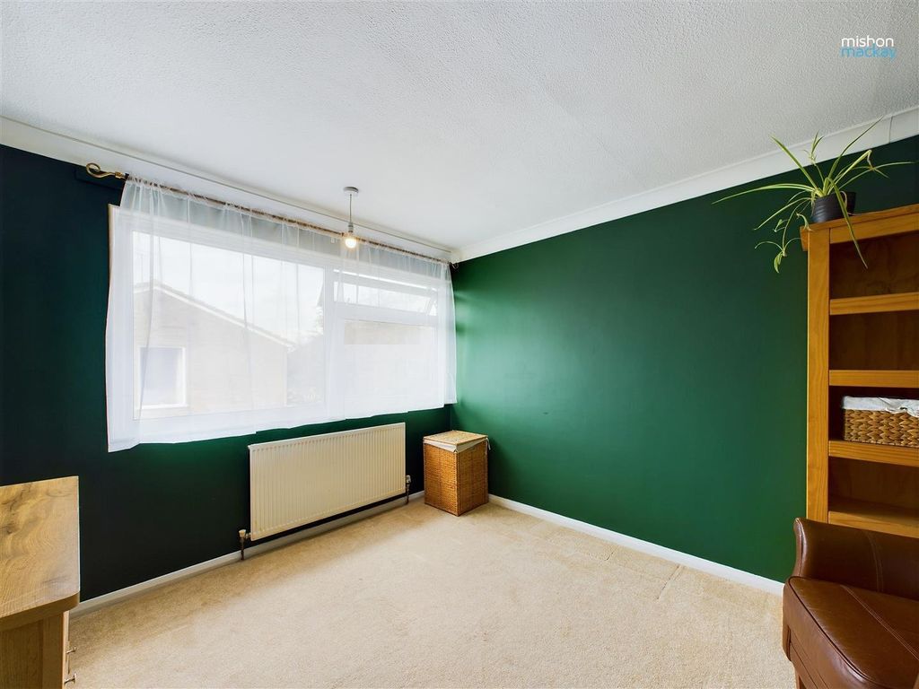 Property photo 3 of 7 Bedrom