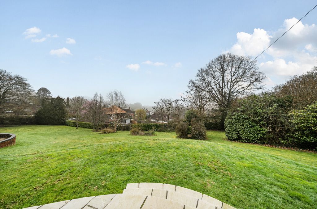 Property photo 3 of 25