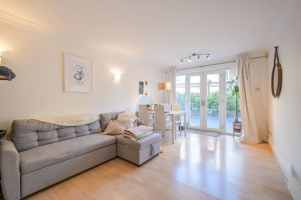 Property photo 2 of 6