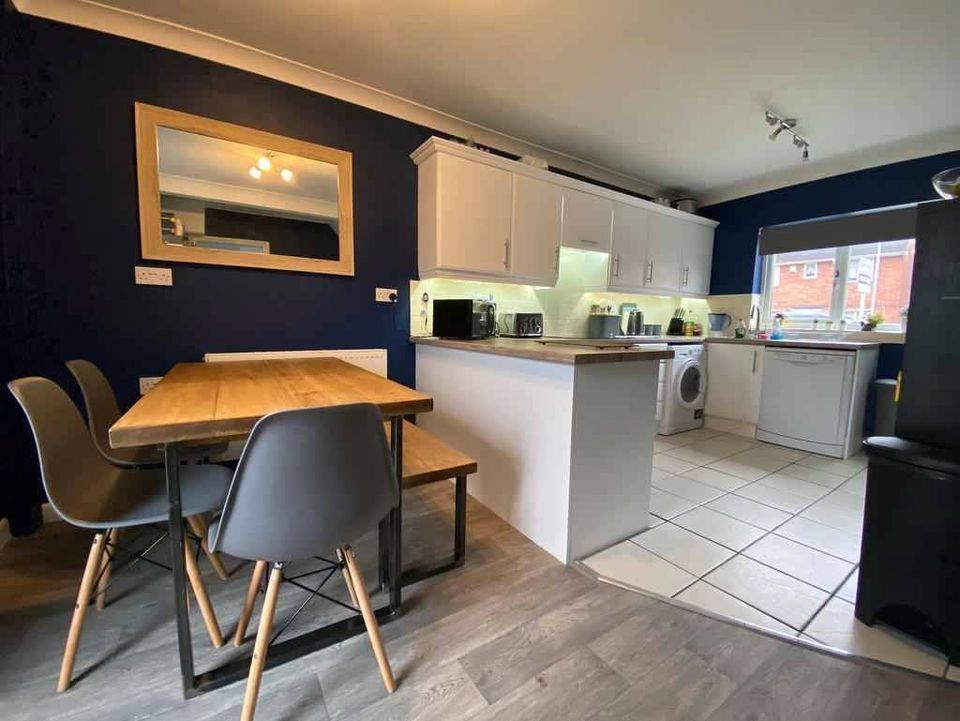 Property photo 1 of 2