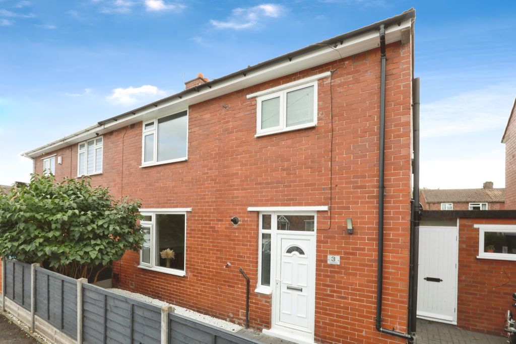 Property photo 2 of 17