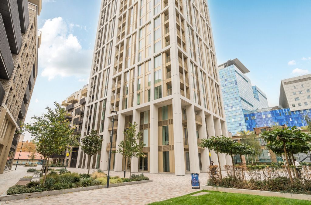 Property photo 1 of 23 1370518-21-68F192...