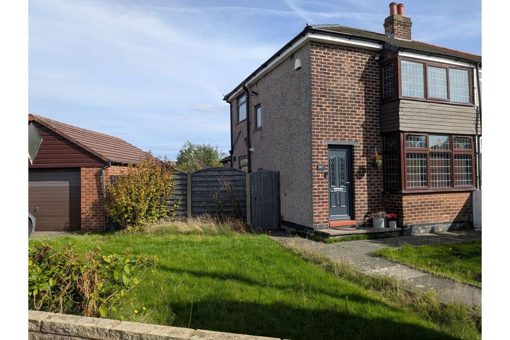 Property photo 2 of 17