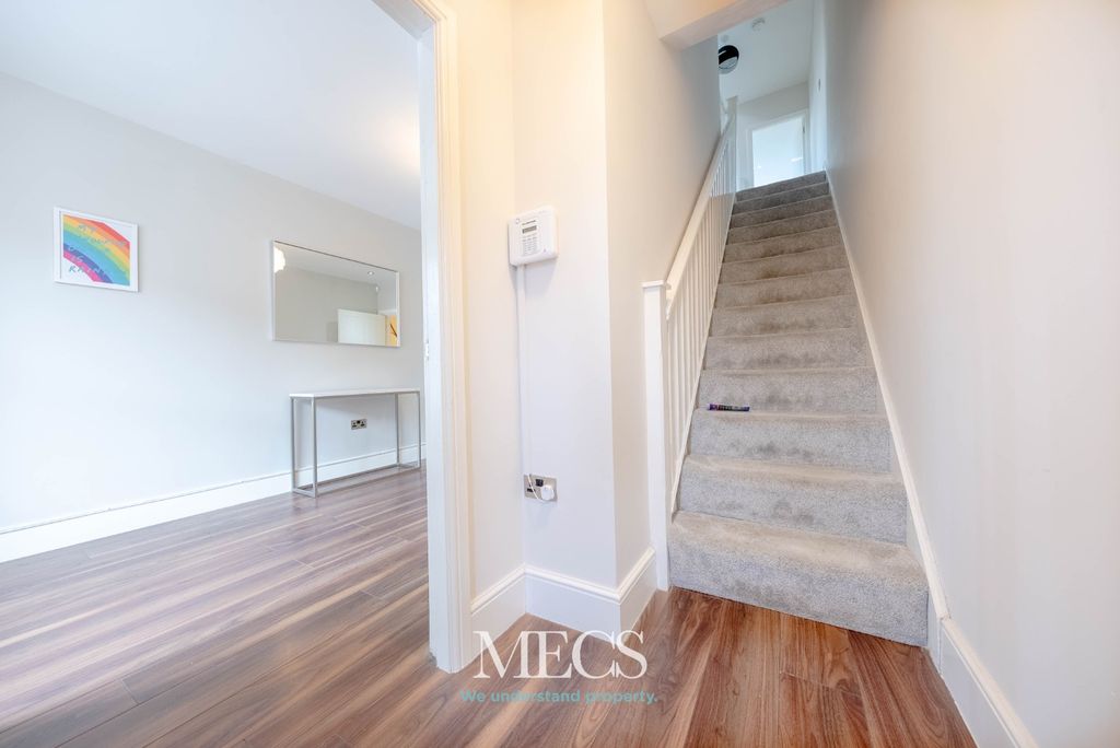 Property photo 3 of 16 4514132