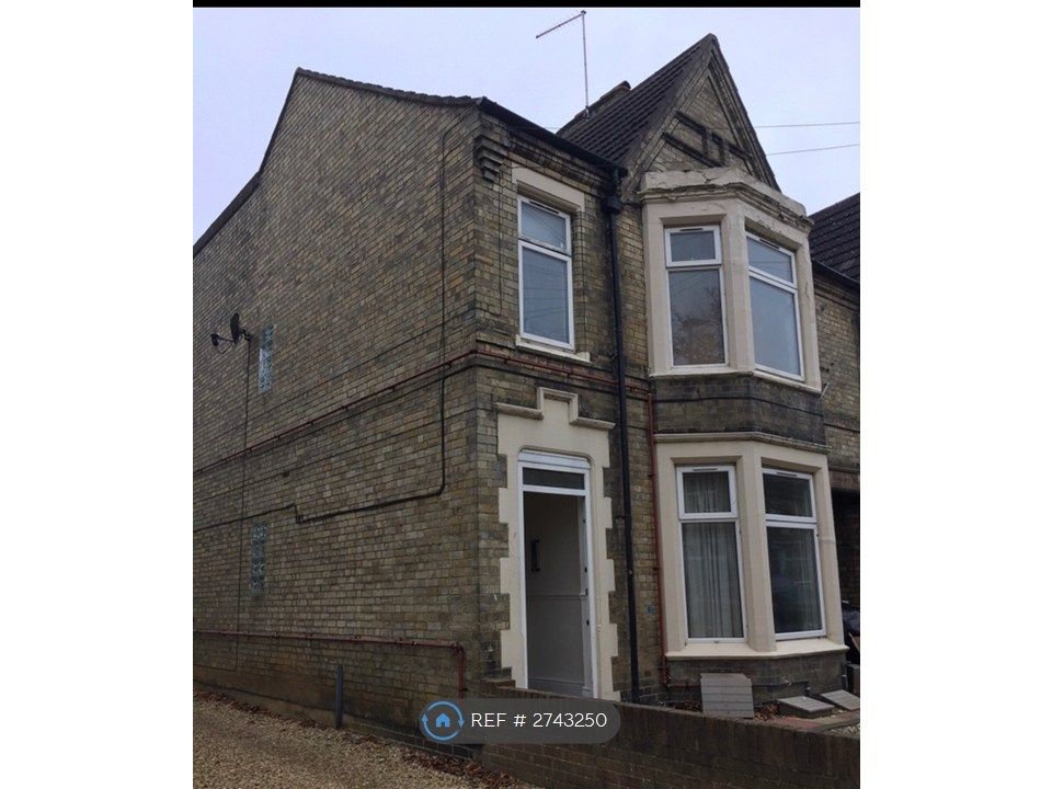 Property photo 2 of 8