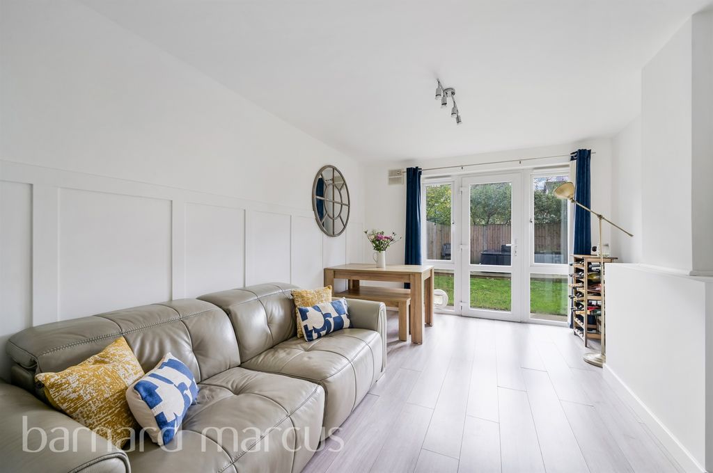 Property photo 2 of 9