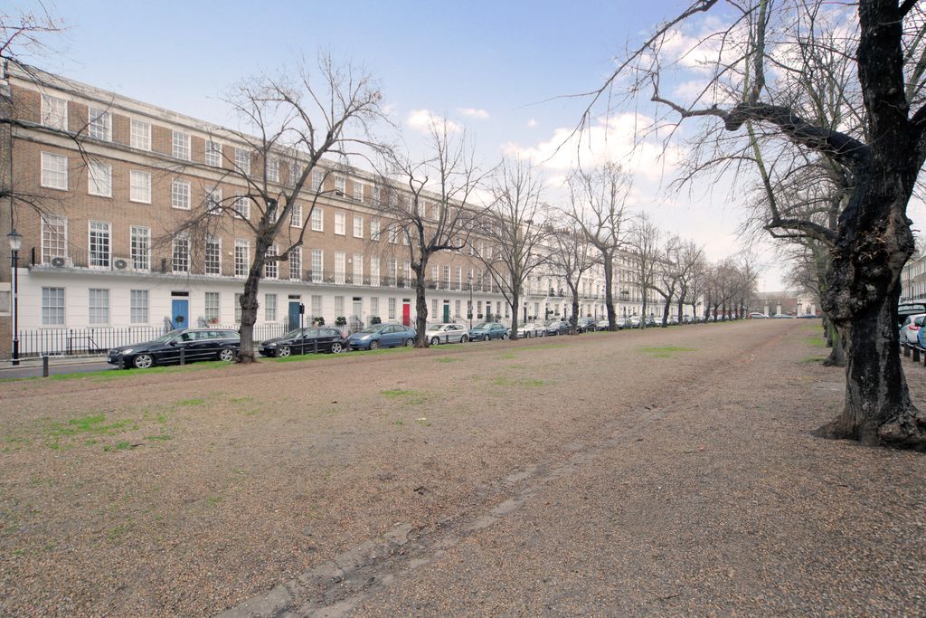 Property photo 2 of 11 Exterior2.Jpg