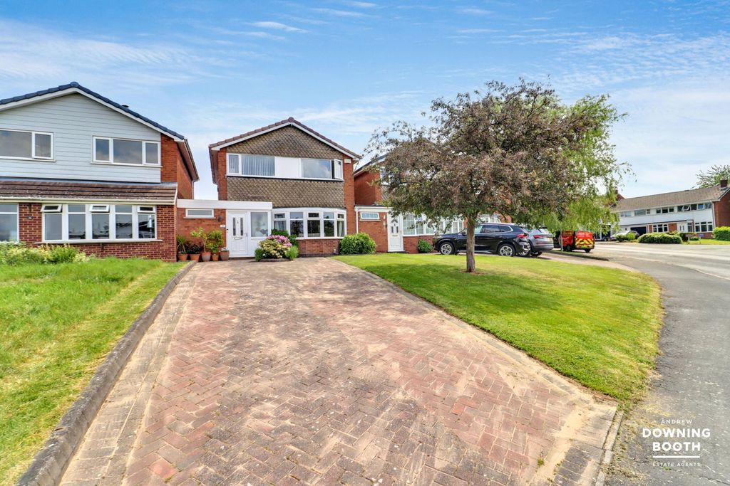 Property photo 1 of 29