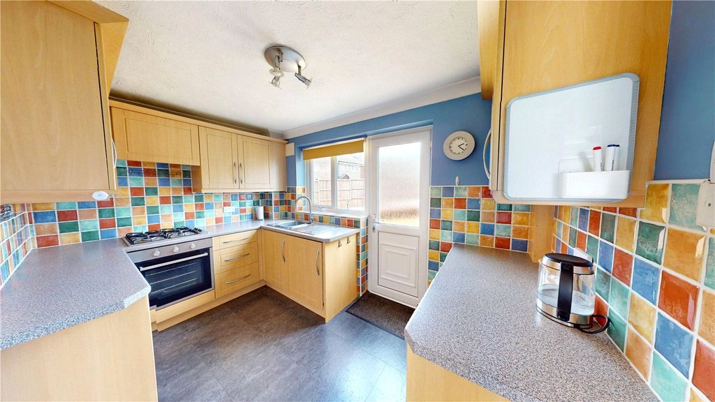 Property photo 2 of 31 Picture No. 48