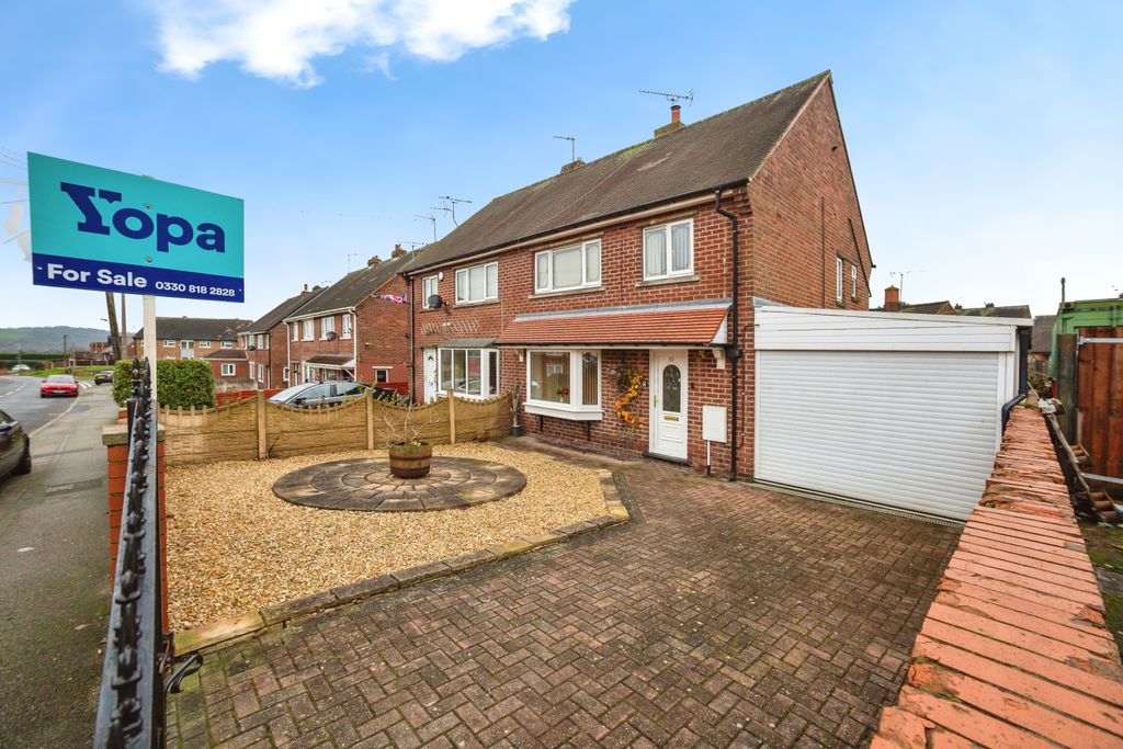 Property photo 1 of 25 7B1A3713