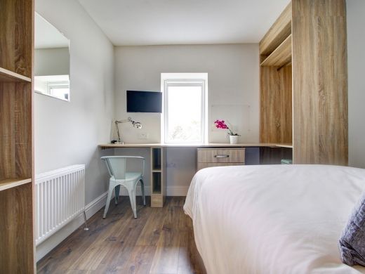 Property photo 2 of 7 Photo 1