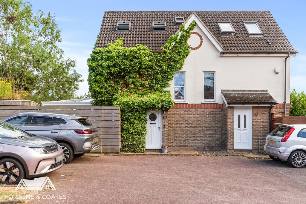 Property photo 1 of 22 Rushtongrove_22.Jpg