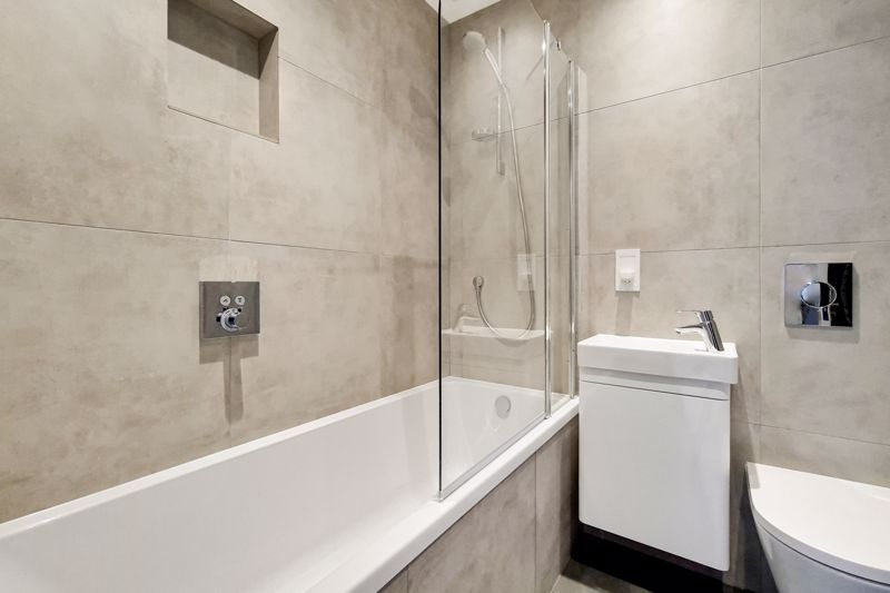 Property photo 3 of 13 Photo 4