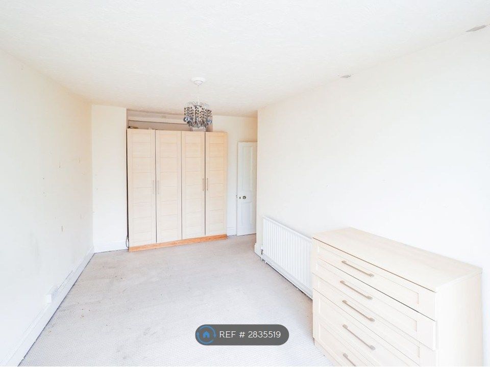 Property photo 2 of 3