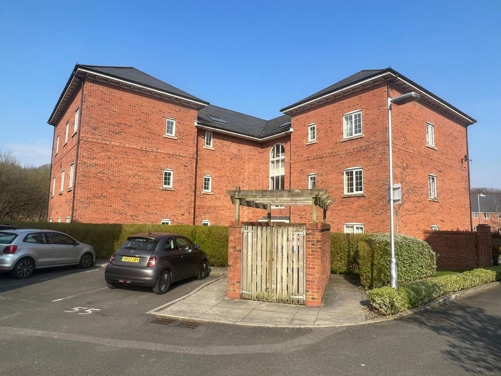 Property photo 1 of 22 Outside